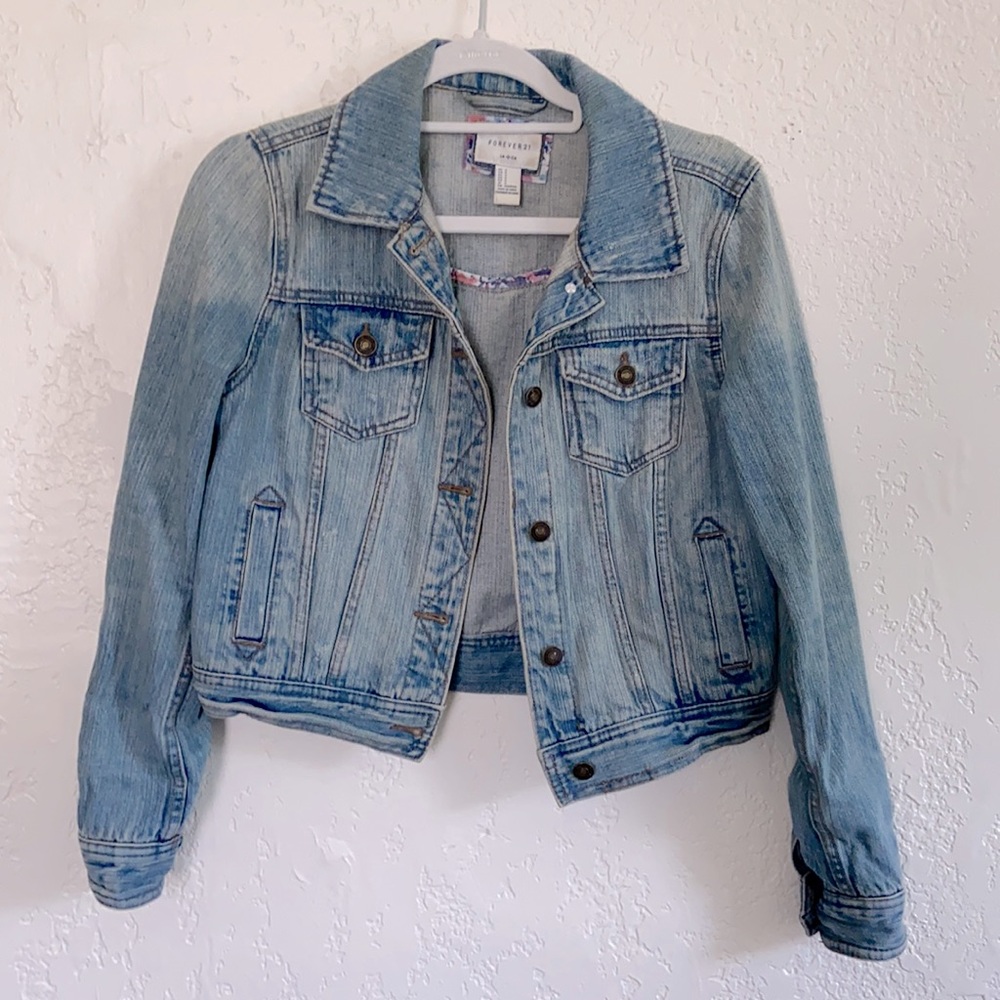 Forever 21 jean jacket, size small